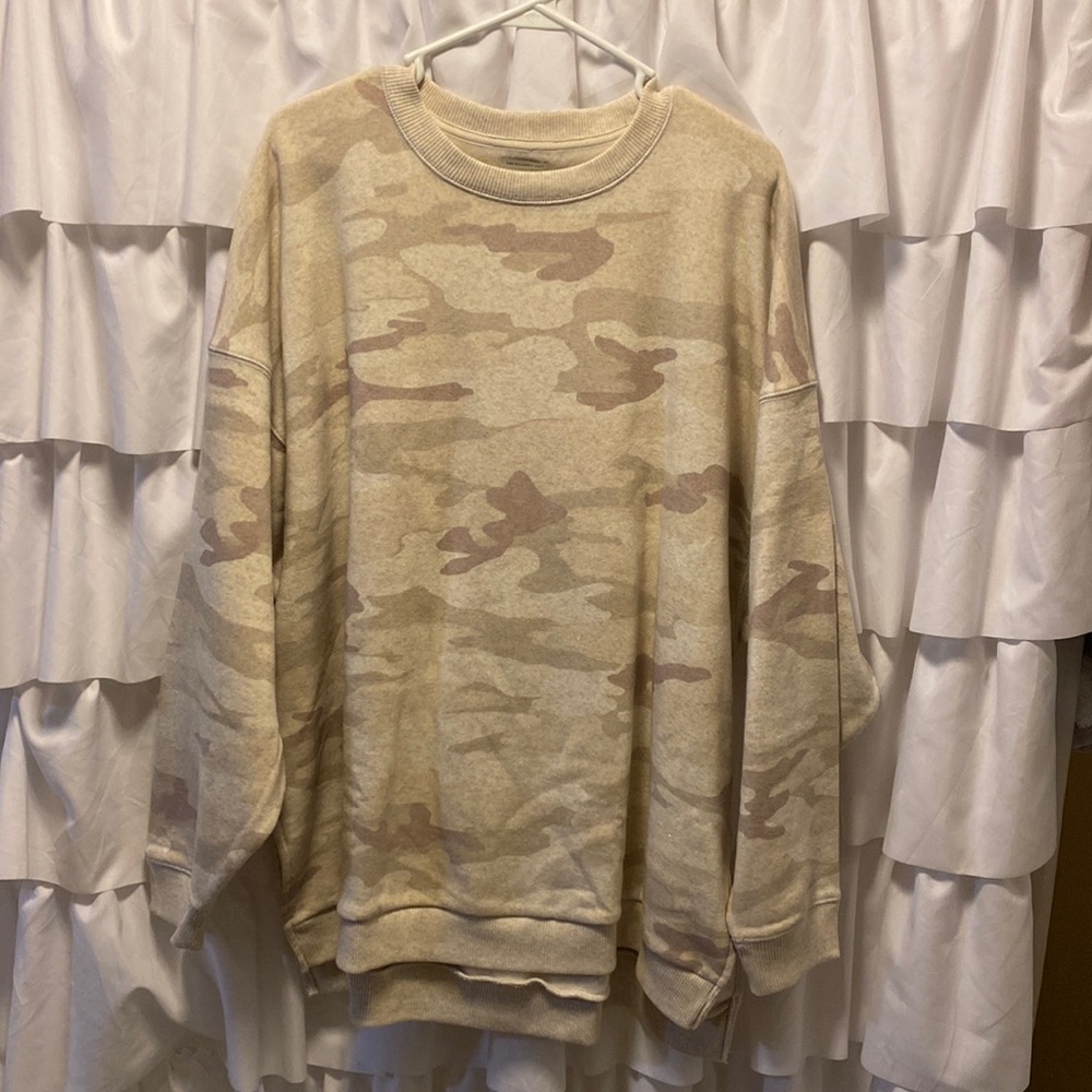 Womens American Eagle oversized fit long sleeve